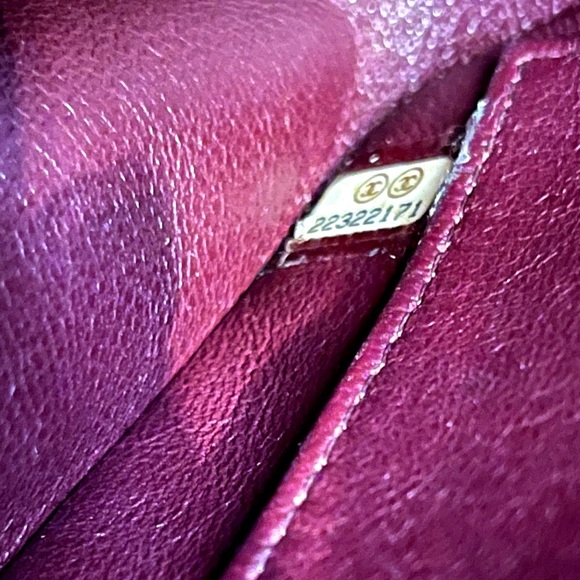 Chanel Caviar Quilted Medium CC Filigree Flap Beige and Black - Picture 9 of 13